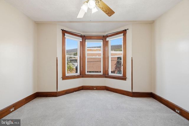 1232 LOCUST ST, Reading, PA 19604