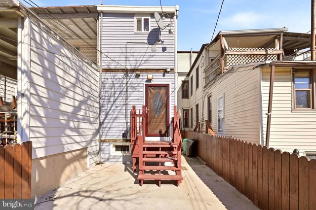 1232 LOCUST ST, Reading, PA 19604