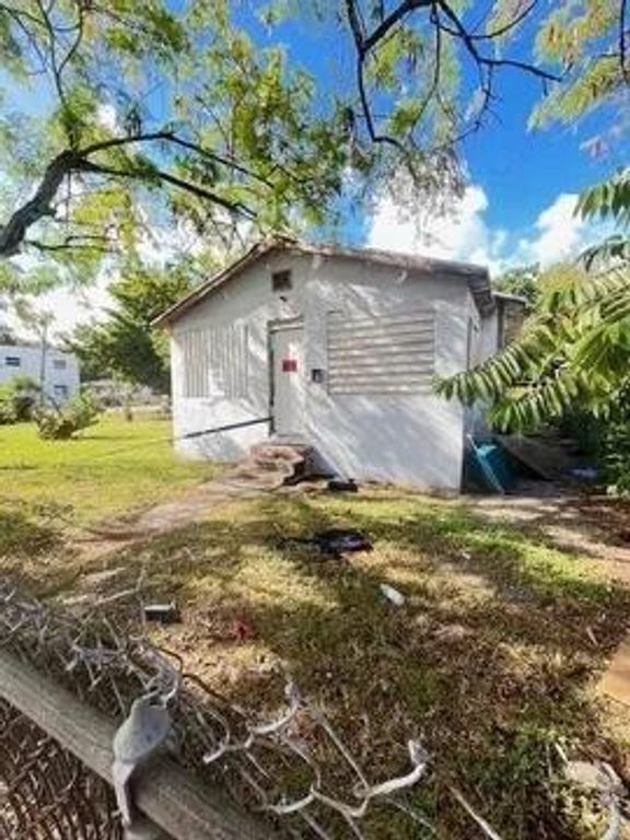 6312 NW 17th Avenue, Miami, FL 33147
