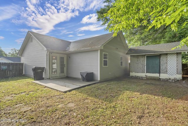 100 Sycamore Lane, Elizabeth City, NC 27909