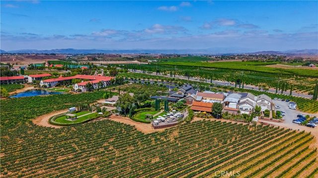 34980 Via Del Ponte, Temecula, CA 92592