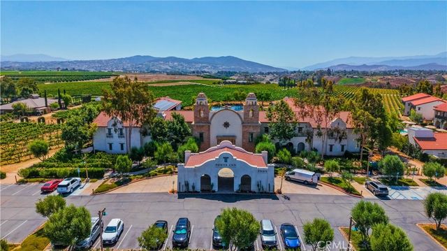 34980 Via Del Ponte, Temecula, CA 92592