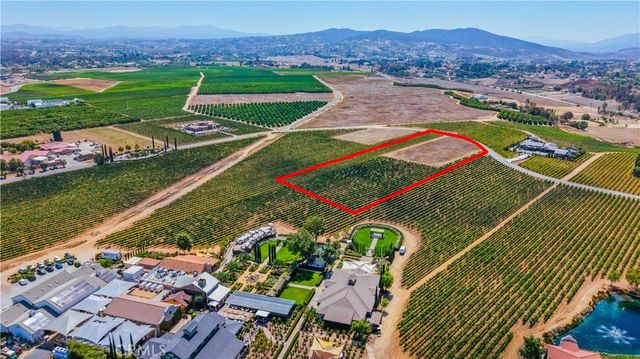 34980 Via Del Ponte, Temecula, CA 92592