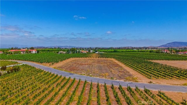 34980 Via Del Ponte, Temecula, CA 92592