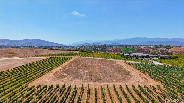 34980 Via Del Ponte, Temecula, CA 92592