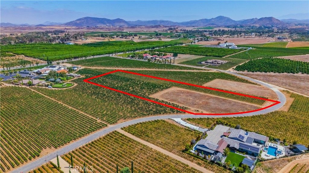 34980 Via Del Ponte, Temecula, CA 92592