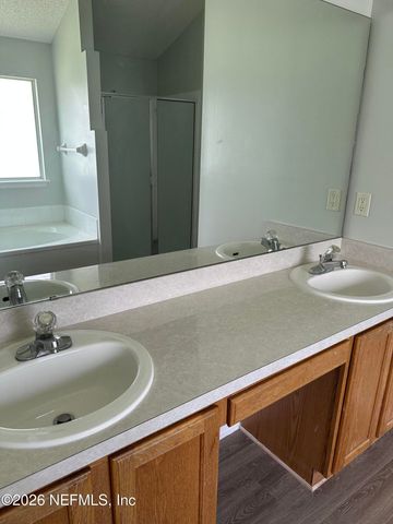1610 NORTHGLEN Circle, Middleburg, FL 32068