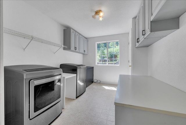 18801 Sages Rd, Nevada City, CA 95959