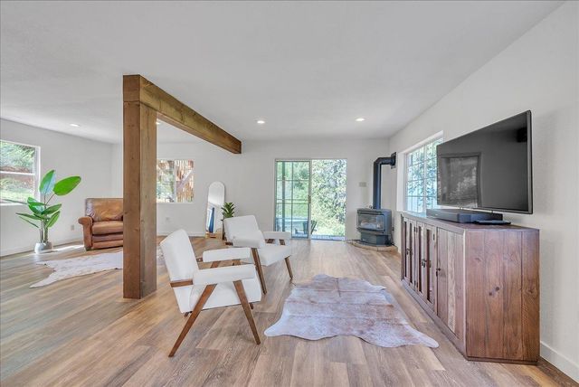 18801 Sages Rd, Nevada City, CA 95959