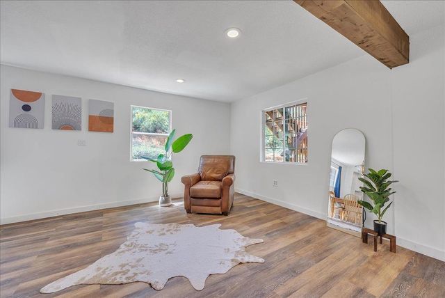 18801 Sages Rd, Nevada City, CA 95959