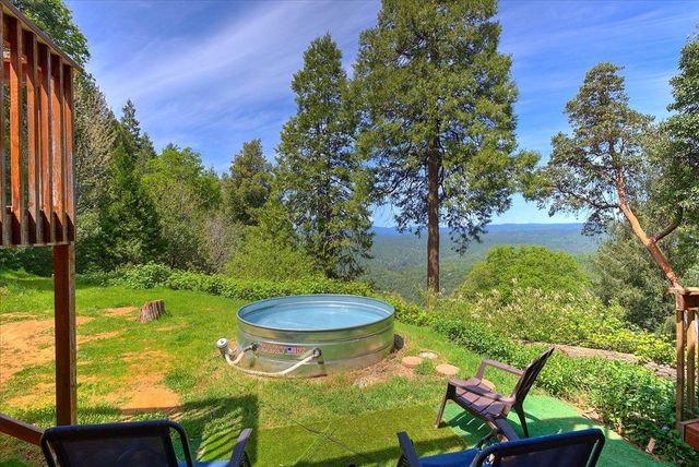 18801 Sages Rd, Nevada City, CA 95959