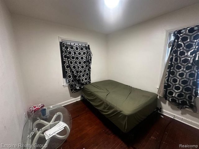 19345 Omira Street, Highland Park, MI 48203