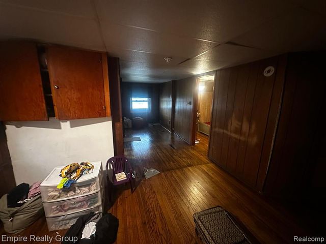 19345 Omira Street, Highland Park, MI 48203