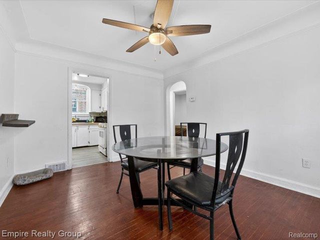 19345 Omira Street, Highland Park, MI 48203