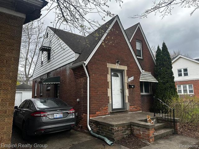 19345 Omira Street, Highland Park, MI 48203