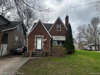 19345 Omira Street, Highland Park, MI 48203