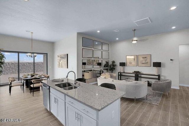 12656 Fredericksburg Avenue, Horizon City, TX 79928