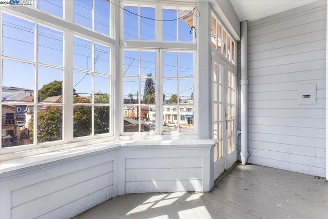 2230 23Rd Ave, Oakland, CA 94606