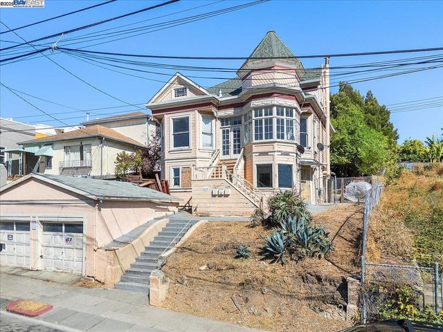 2230 23Rd Ave, Oakland, CA 94606