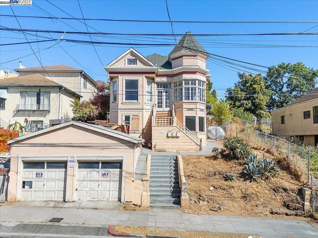 2230 23Rd Ave, Oakland, CA 94606