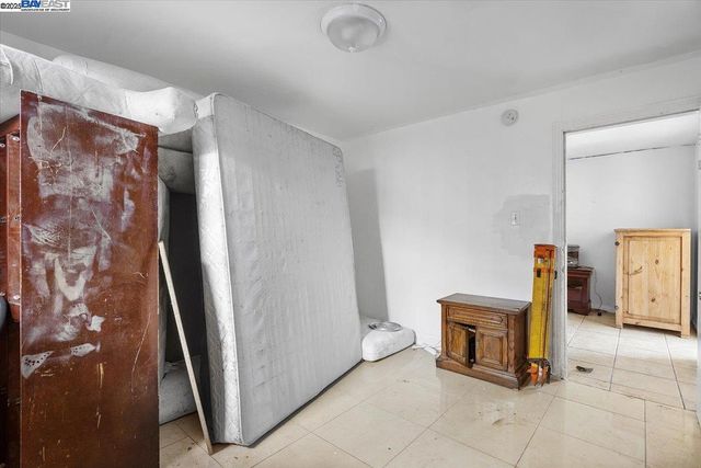 2230 23Rd Ave, Oakland, CA 94606