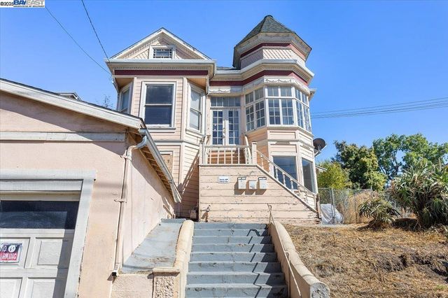 2230 23Rd Ave, Oakland, CA 94606