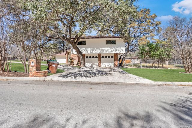 301 SAGECREST DR, San Antonio, TX 78232