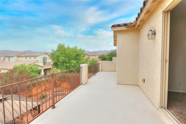 10647 Hyde Corner Avenue, Las Vegas, NV 89166