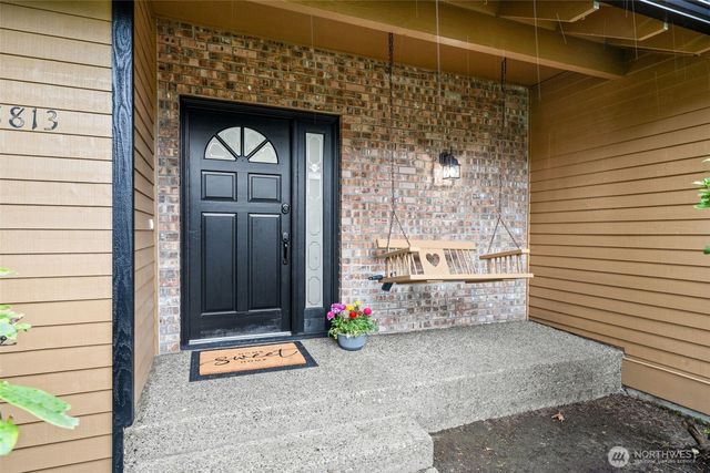 28813 14th Avenue S, Federal Way, WA 98003
