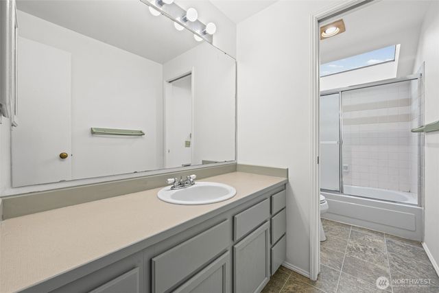 28813 14th Avenue S, Federal Way, WA 98003