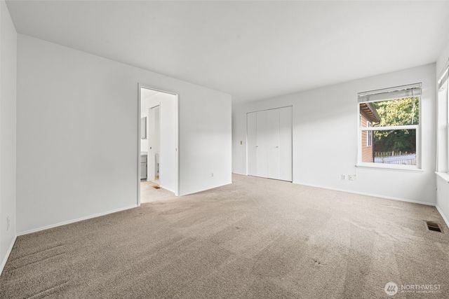 28813 14th Avenue S, Federal Way, WA 98003