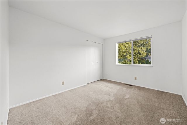 28813 14th Avenue S, Federal Way, WA 98003