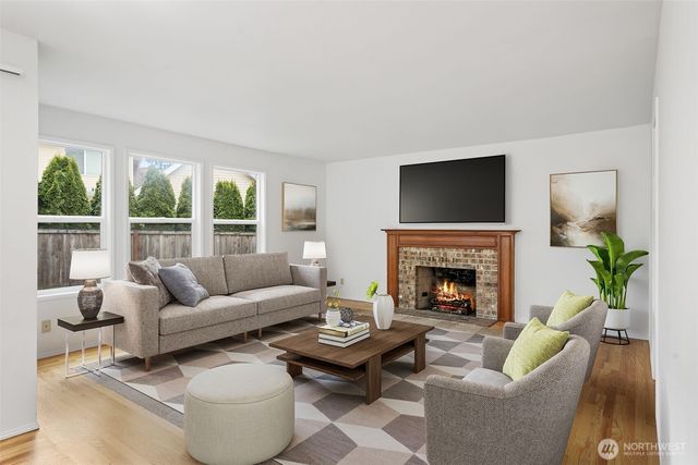 28813 14th Avenue S, Federal Way, WA 98003