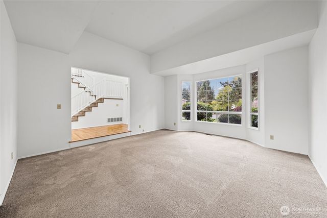 28813 14th Avenue S, Federal Way, WA 98003
