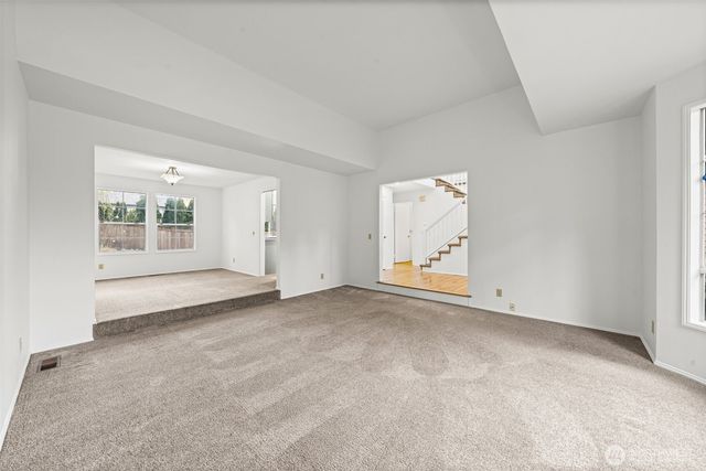 28813 14th Avenue S, Federal Way, WA 98003