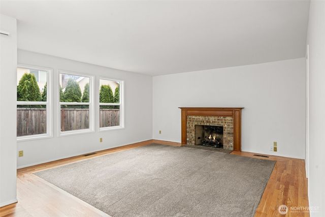 28813 14th Avenue S, Federal Way, WA 98003