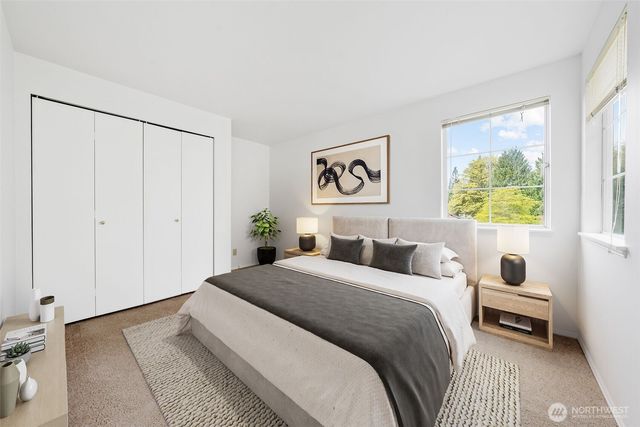 28813 14th Avenue S, Federal Way, WA 98003