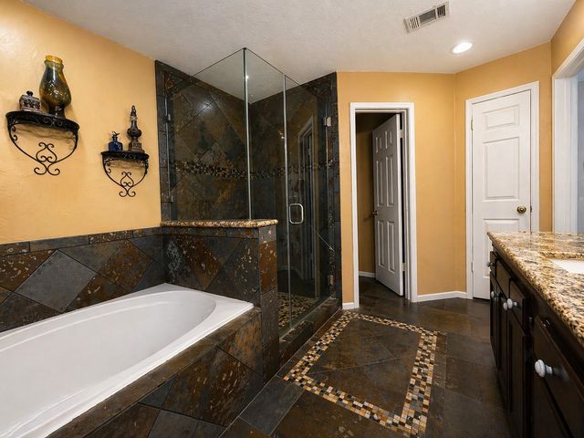 13822 Clintway Drive, Houston, TX 77014