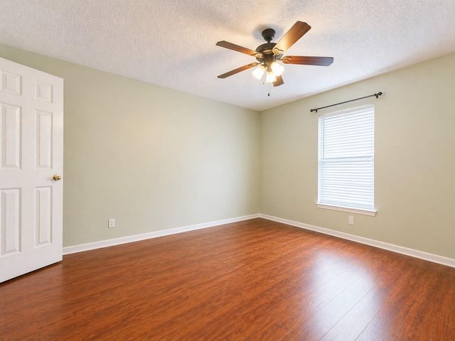 13822 Clintway Drive, Houston, TX 77014