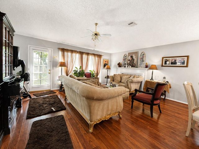 13822 Clintway Drive, Houston, TX 77014