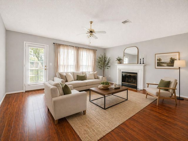 13822 Clintway Drive, Houston, TX 77014