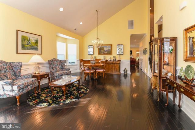 111 WEATHERBY LN, Glassboro, NJ 08028