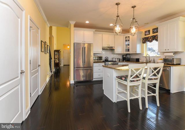 111 WEATHERBY LN, Glassboro, NJ 08028