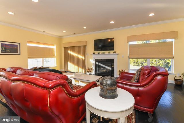 111 WEATHERBY LN, Glassboro, NJ 08028