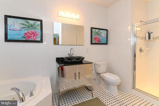 111 WEATHERBY LN, Glassboro, NJ 08028