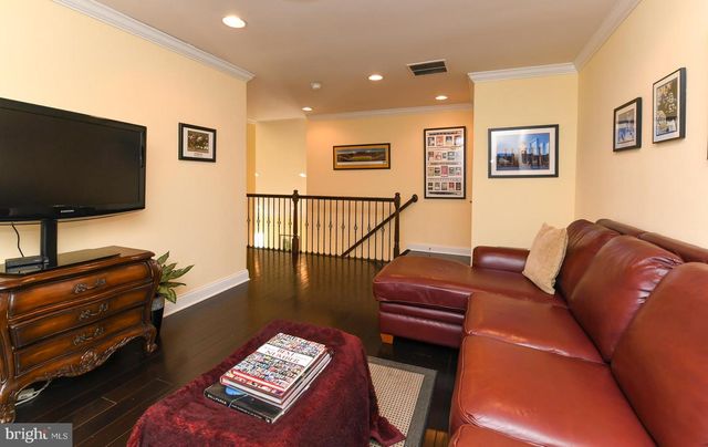 111 WEATHERBY LN, Glassboro, NJ 08028