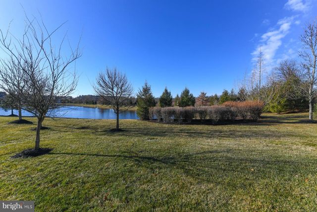 111 WEATHERBY LN, Glassboro, NJ 08028