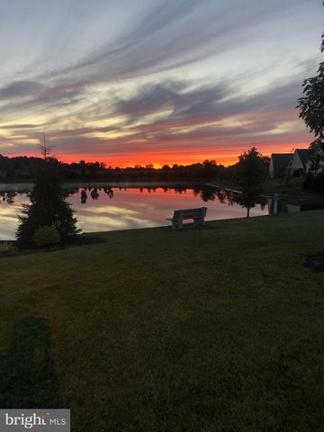 111 WEATHERBY LN, Glassboro, NJ 08028