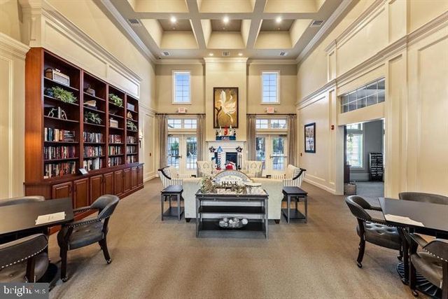 111 WEATHERBY LN, Glassboro, NJ 08028