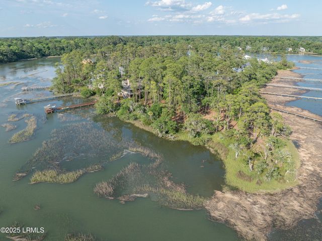 418 Islands Avenue, Beaufort, SC 29902